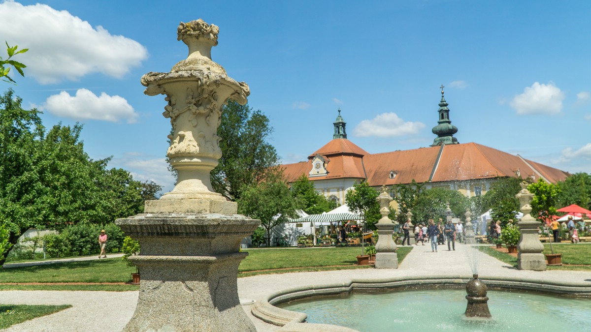O Fotomagazin / Gartentage im Historischen Stiftsgarten im Stift Seitenstetten 